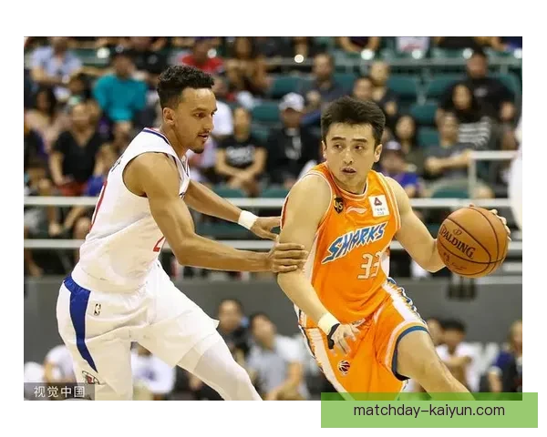 贝西克塔斯中路渗透战术助力球队迎来关键胜利，状态回暖表现亮眼